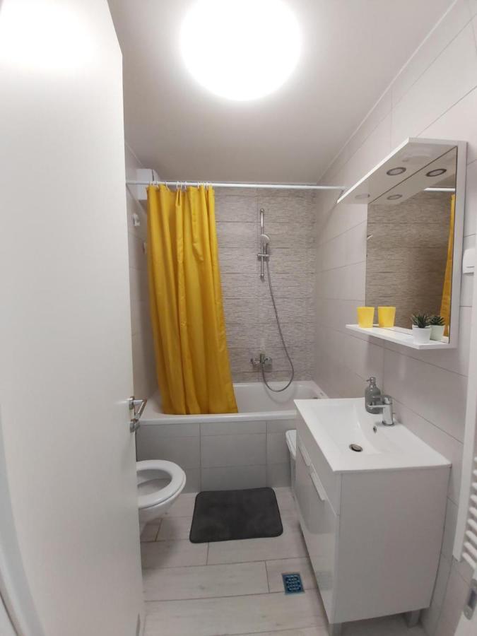 Apartman Ana Iadera With Balcony And Parking Задар Экстерьер фото