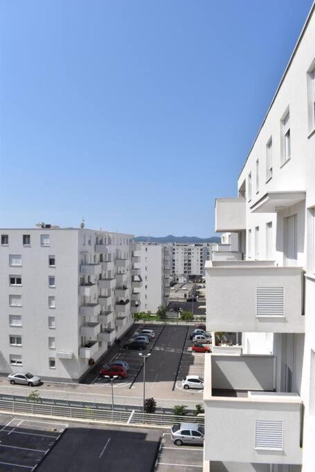 Apartman Ana Iadera With Balcony And Parking Задар Экстерьер фото