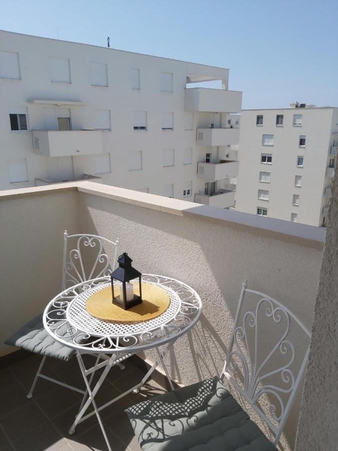 Apartman Ana Iadera With Balcony And Parking Задар Экстерьер фото